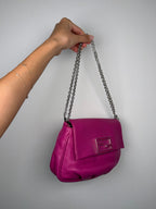 Fendi Fendista Leather Crossbody Chain Bag in Fuschia