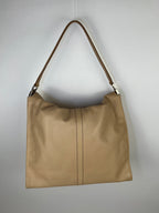 Gucci Jackie Piston Lock Slouchy Bag in Beige