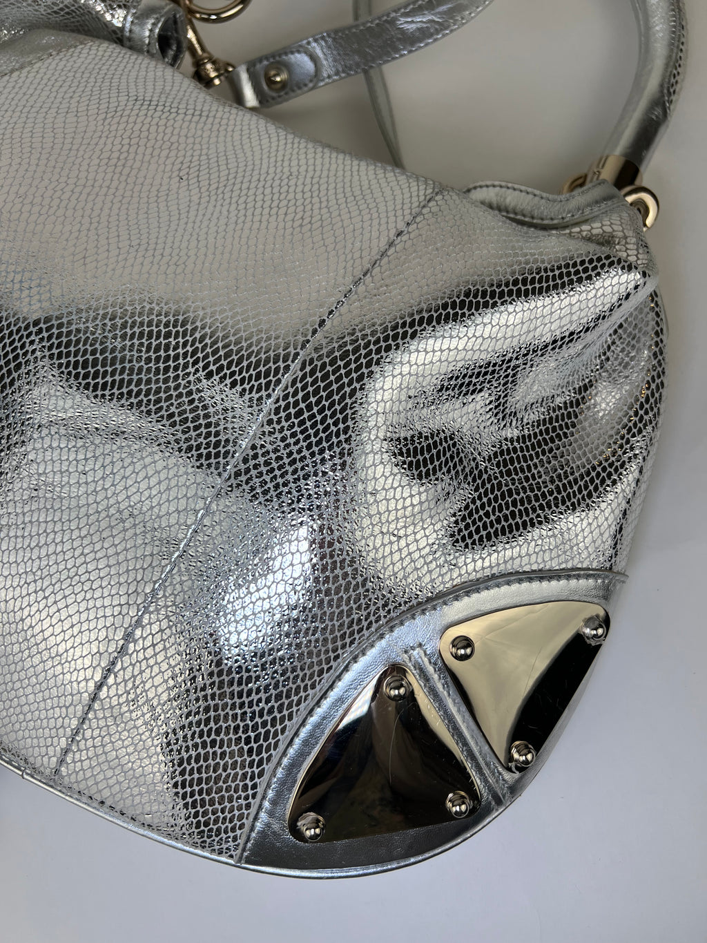 Gucci Indy 2 Way Hobo Bag in Silver Python