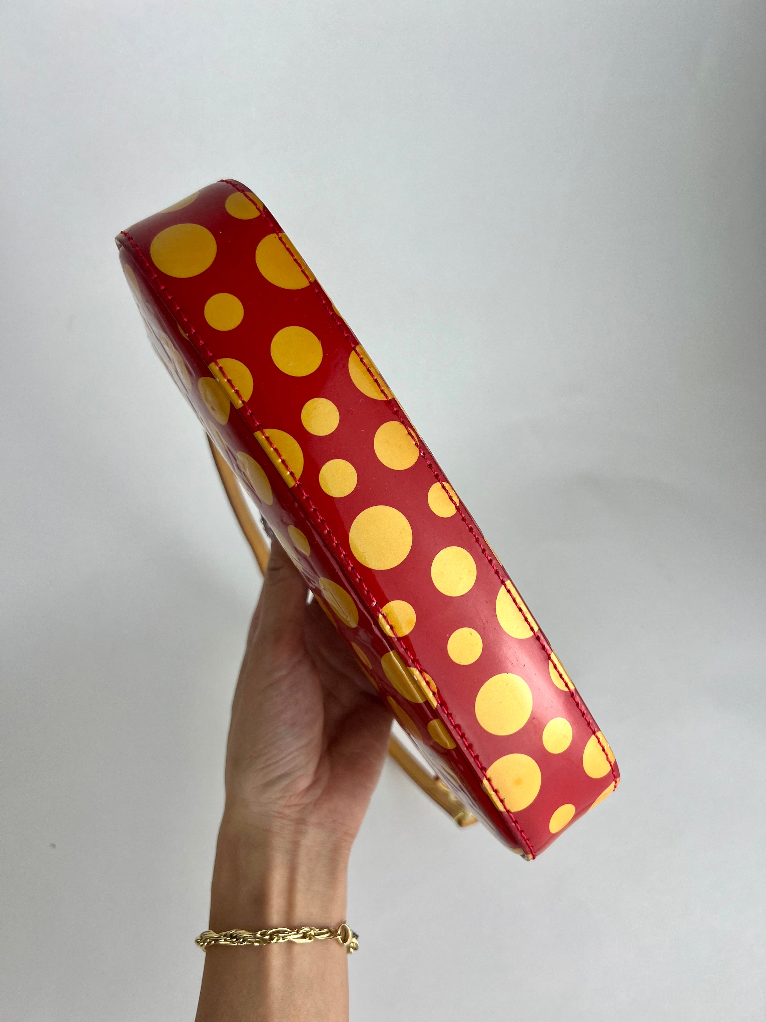 Louis Vuitton Vernis Yayoi Kusama Pochette