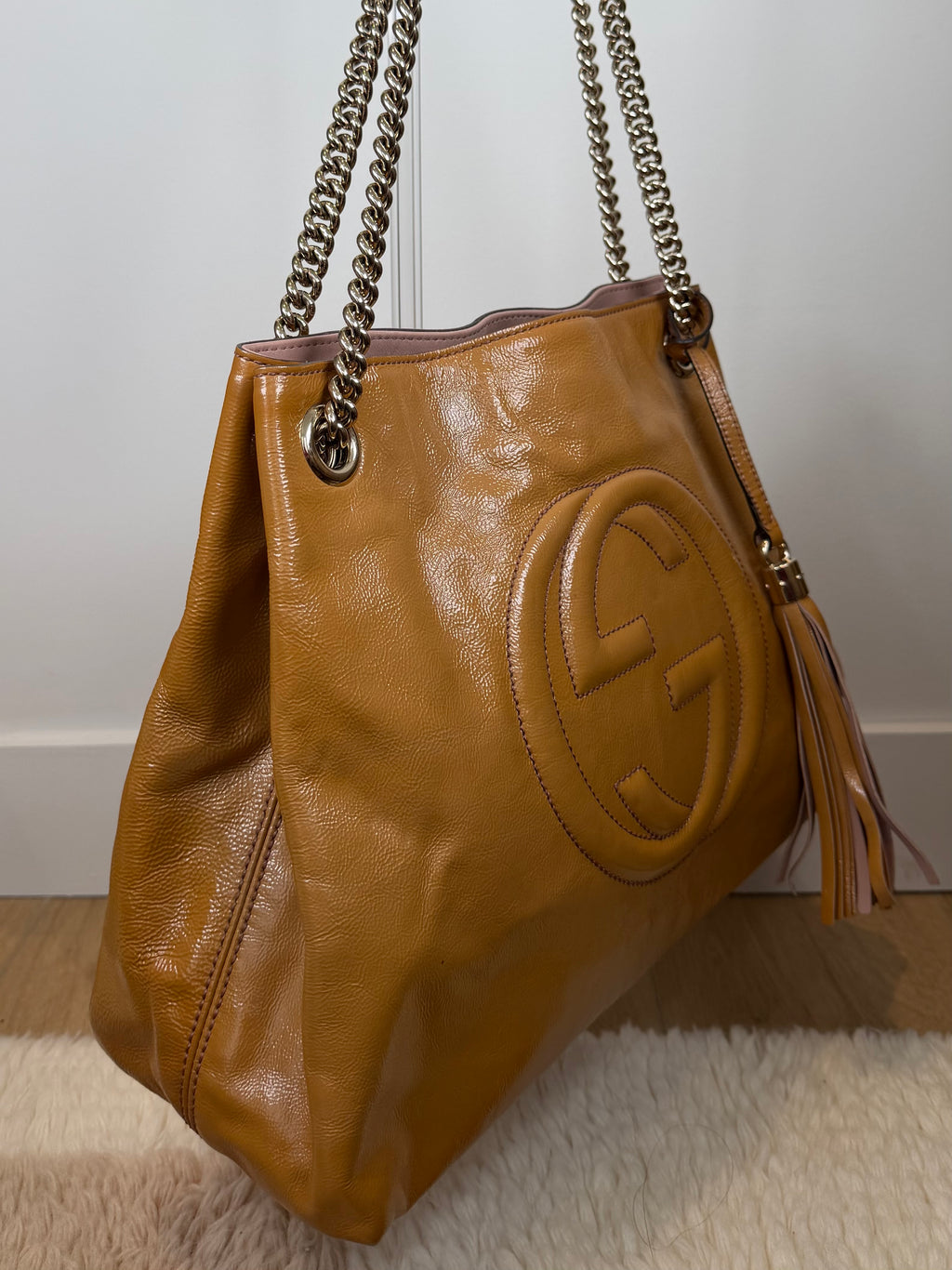 Gucci Patent Crinkle Soho Chain Bag
