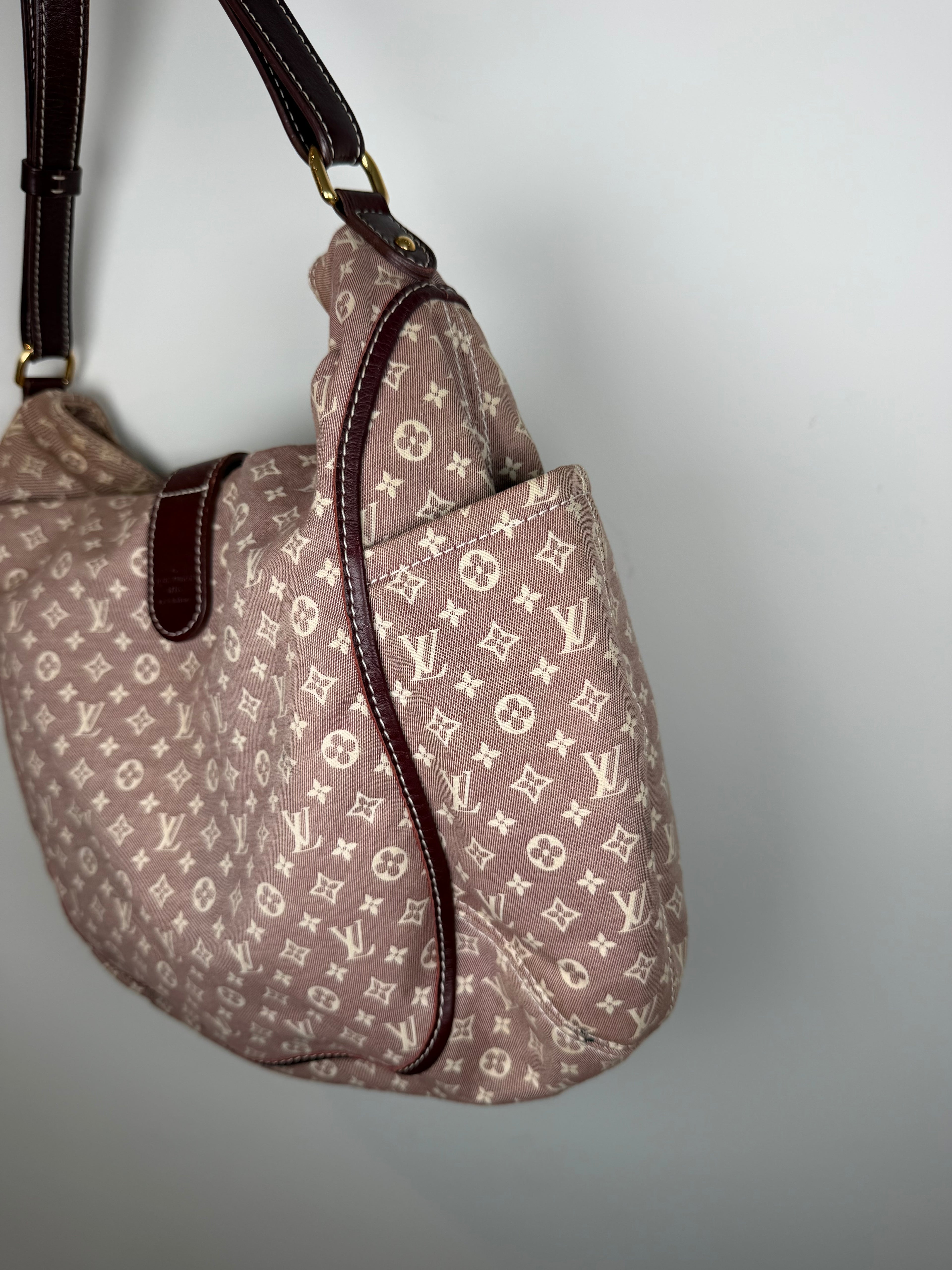 Louis Vuitton Idylle Romance Mini Lin Hobo Bag