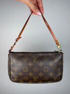 Louis Vuitton Pochette Accessoires