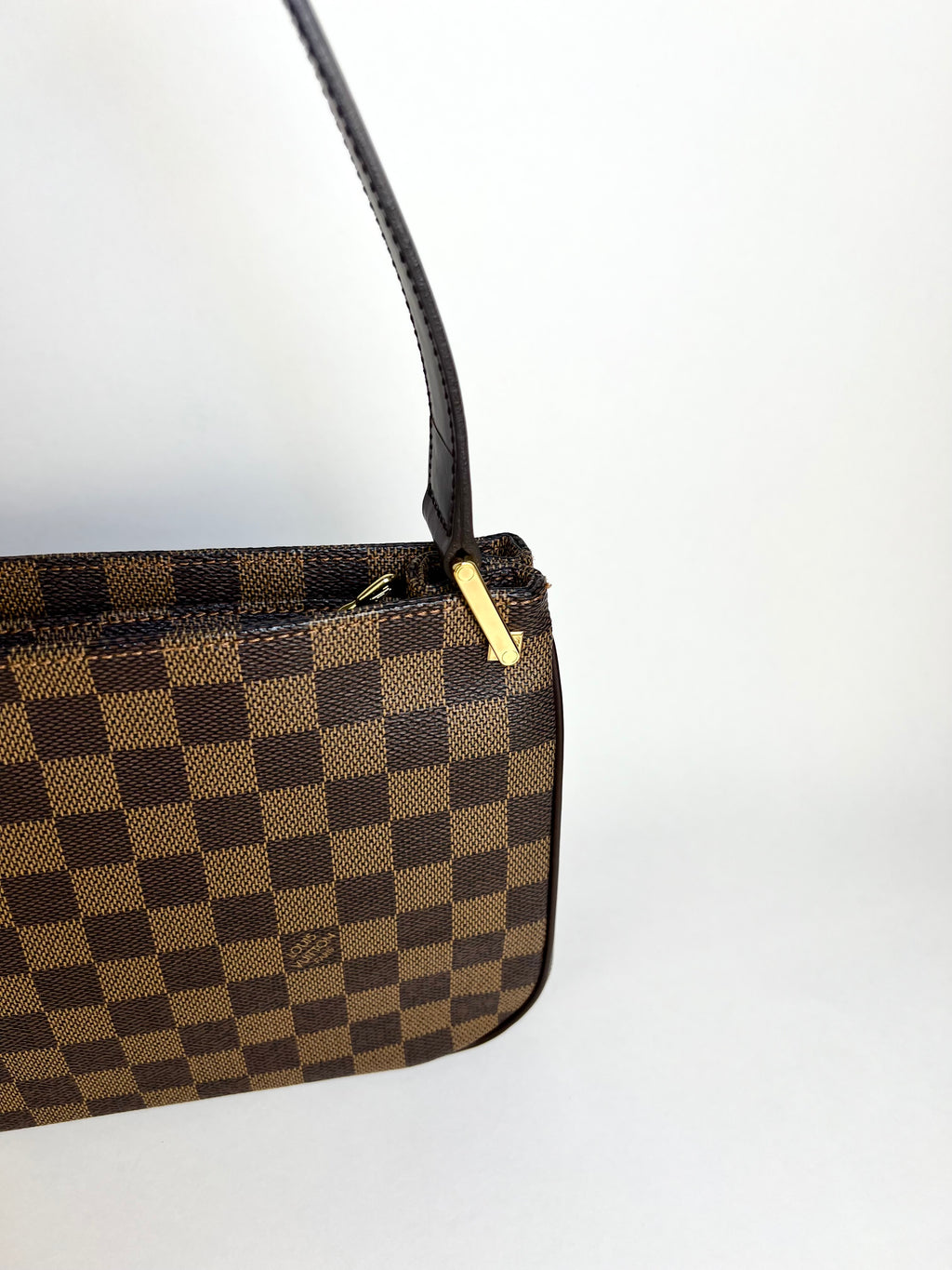 Louis Vuitton Damier Ebene Aubagne Shoulder Bag