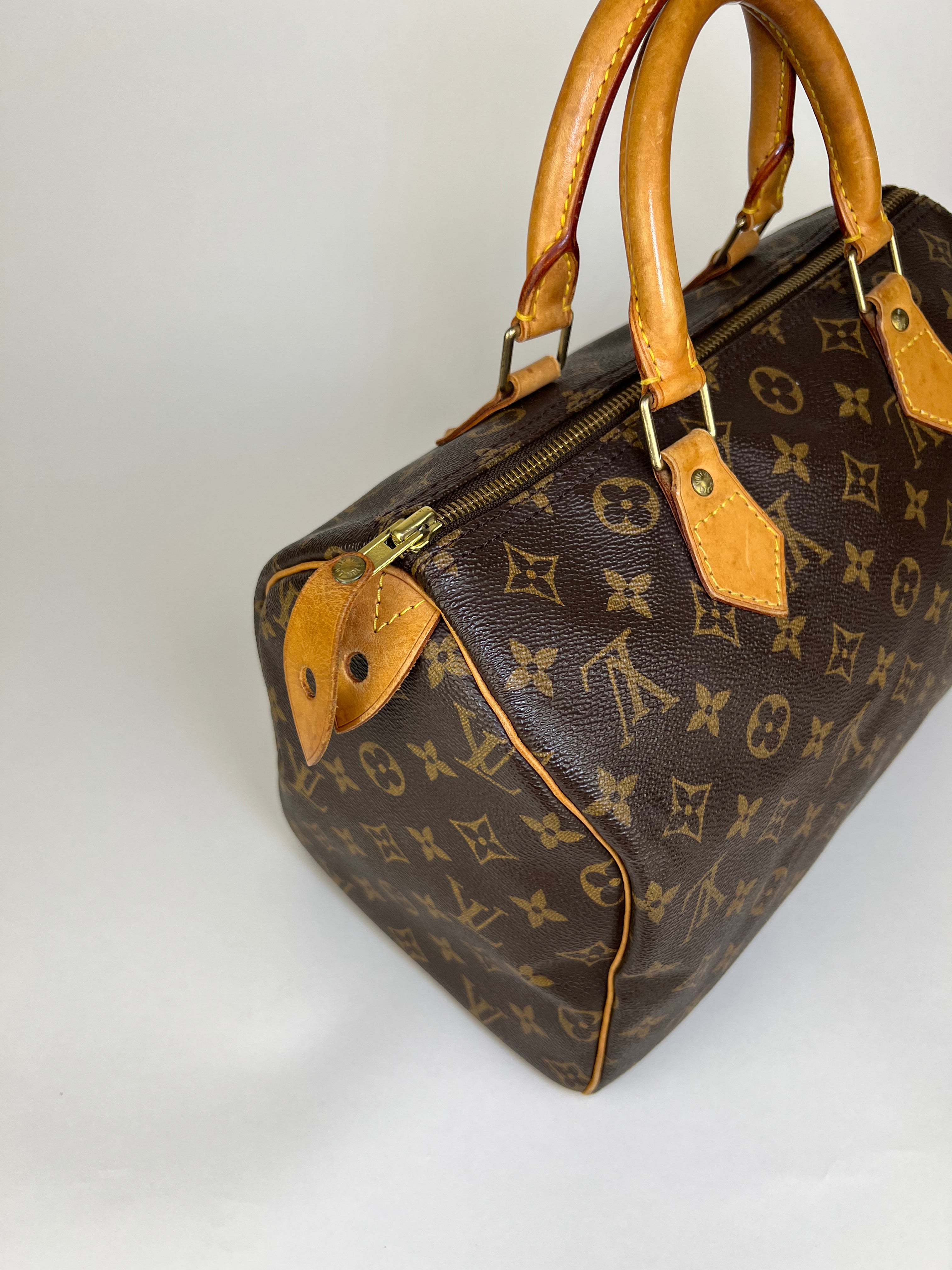 Louis Vuitton Speedy 30 in Monogram Canvas