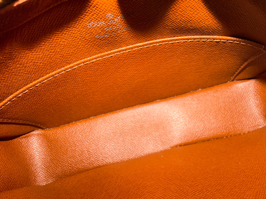 Louis Vuitton Cité Pochette