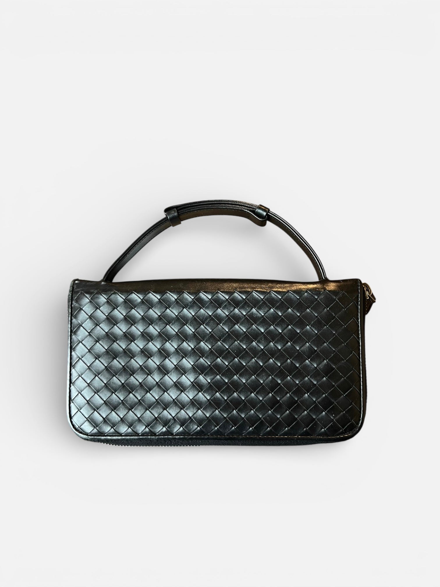 Bottega Veneta Intrecciato Round Long Wallet in Black