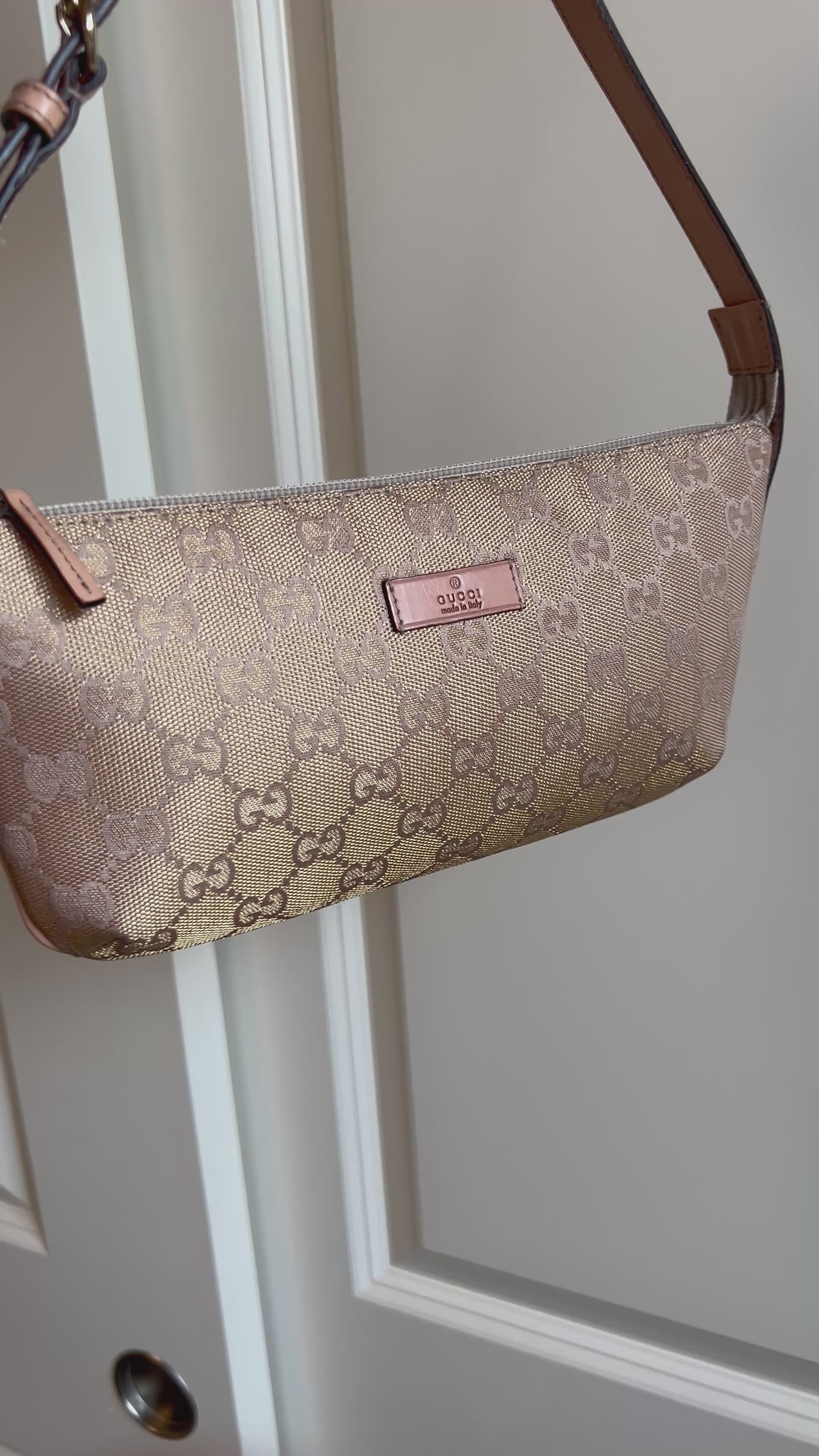 Gucci Pink Glitter Boat Shoulder Bag